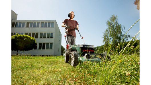 RM 36-18 LTX BL 46 Cordless Lawn Mower image