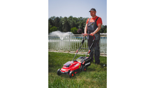 R20 Косачка безч. 33cm 35L 5нива Solo 150m2 RAIDER PRO RDP-BLM20 image